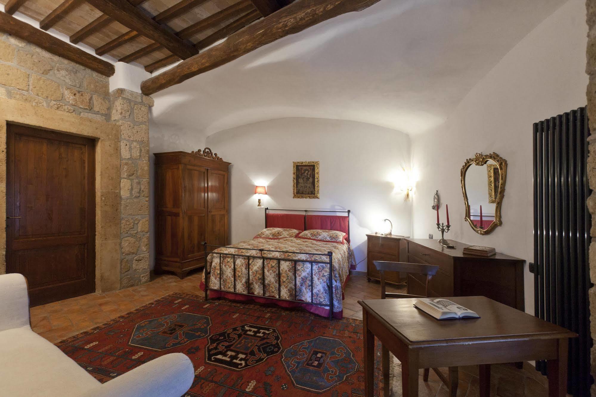 La Casa Degli Archi Hotel Pitigliano Exterior photo